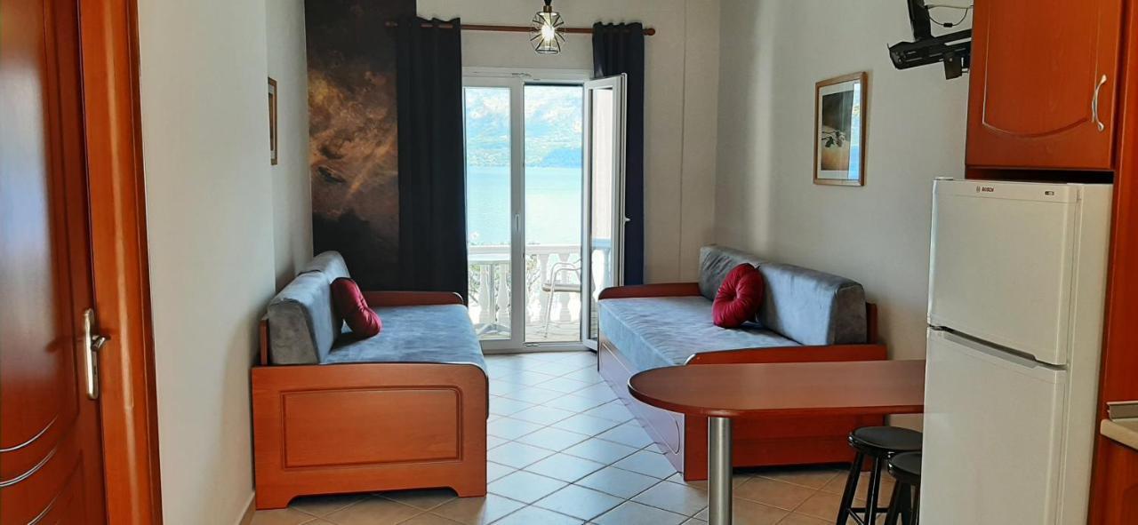 Blue Bay Apartments Sívota Esterno foto