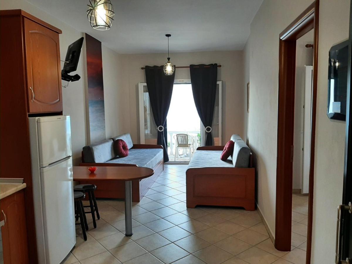 Blue Bay Apartments Sívota Esterno foto