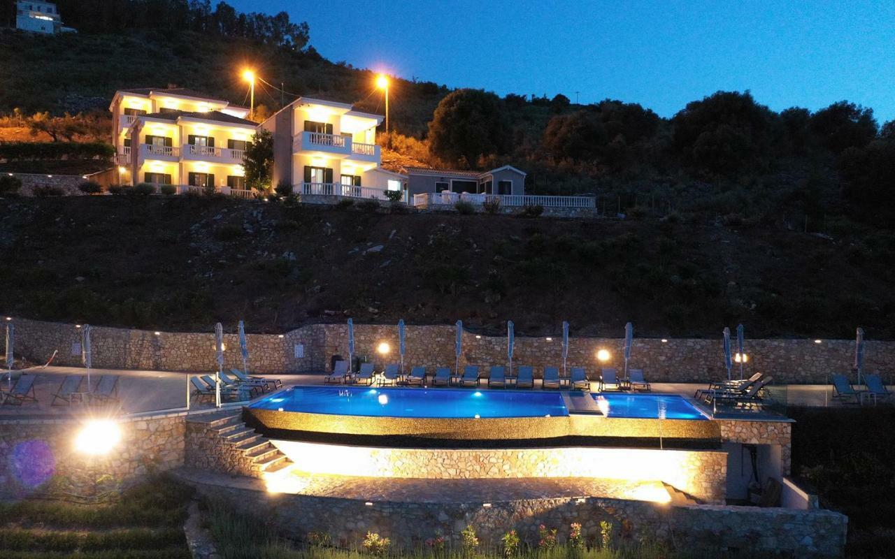 Blue Bay Apartments Sívota Esterno foto